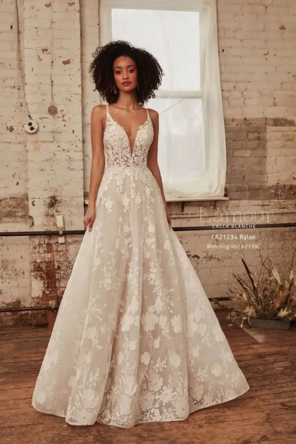 Private Label "Ada" (Style LAM-LA21234) Floral Lace A-Line Wedding Gown – Size 10 (SKU DMB061)