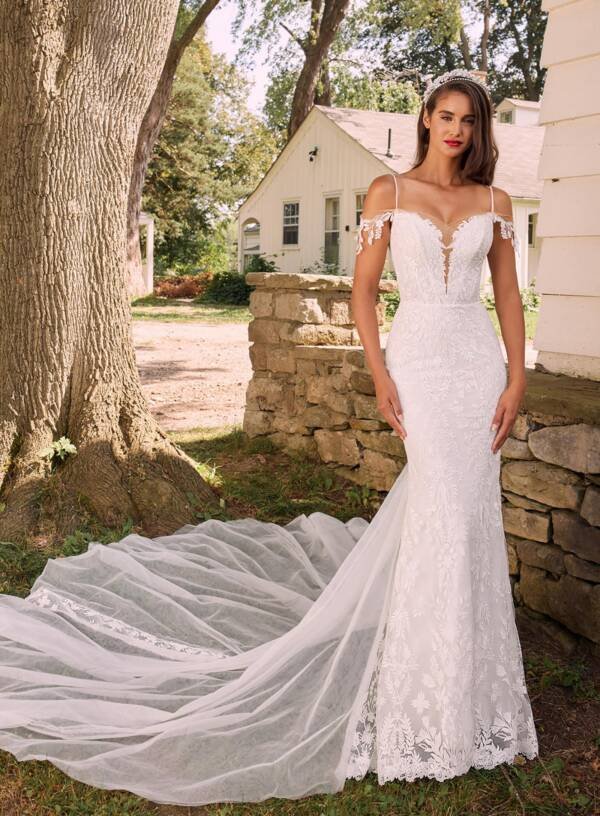 The “Olivia L'Amour Calla Blanche LA22126” Wedding Gown: Romantic Lace Fit-and-Flare with Dramatic Train